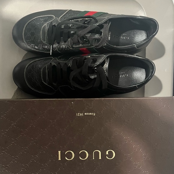 Gucci Lace up Sneaker - Picture 5 of 7